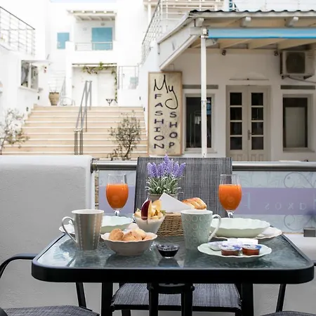 Naxos Petite ベッド・アンド・ブレックファスト