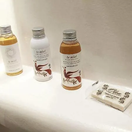 לינה וארוחת בוקר Naxos Petite 3*