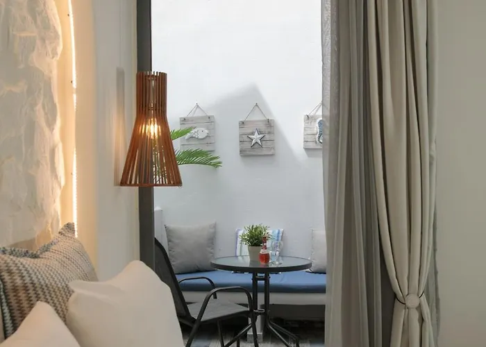 Naxos Petite 3* Agios Prokopios (Naxos)