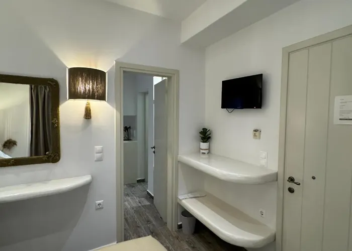 Naxos Petite Bed & Breakfast 3*